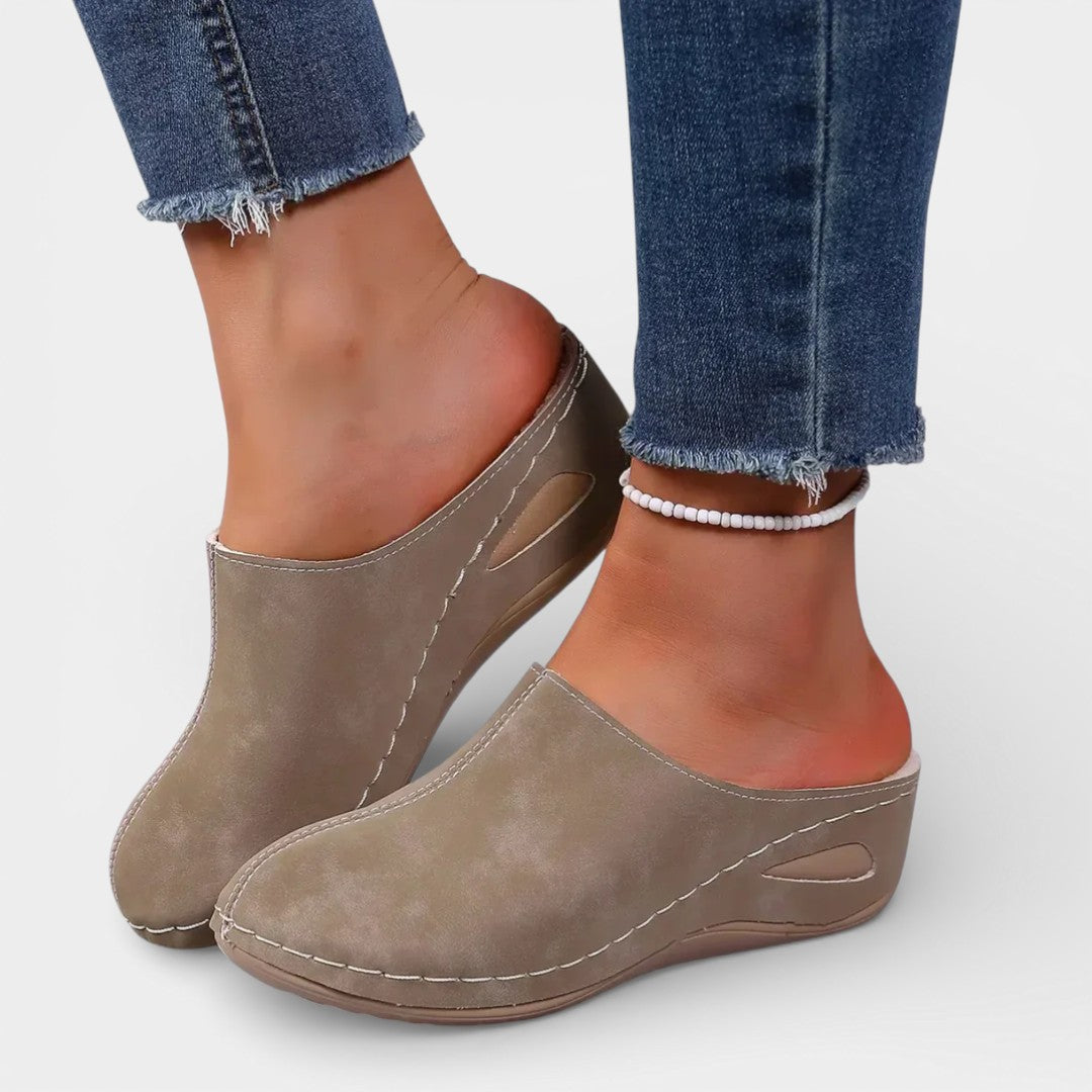 NOOR | Slippers